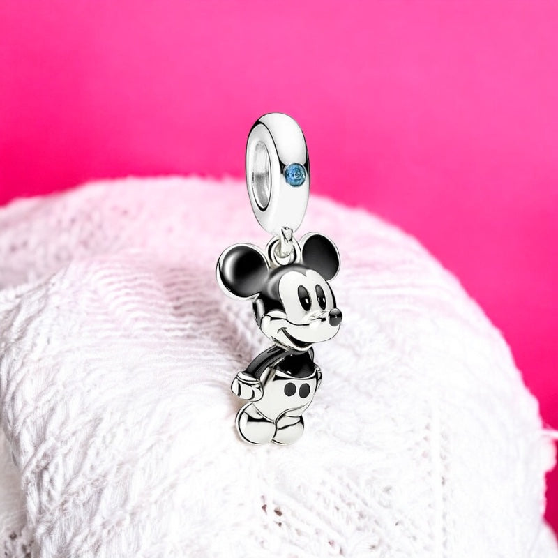 Berloque Mickey Mouse em Prata 925 — Magia e Alegria em Cada Detalhe