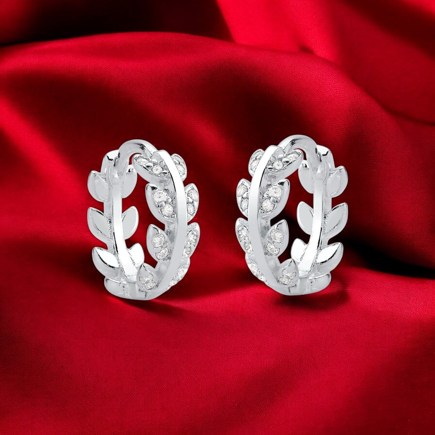 Brinco Argola Click Folhas Cravejadas com Micro Zircônia em Prata 925