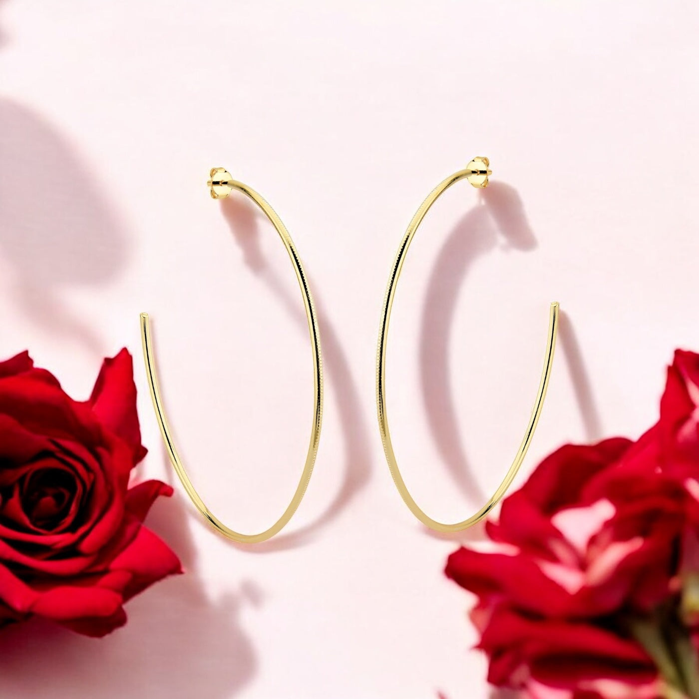 Brinco Argola GG Aberta Folheado a Ouro 18K – Leve e Impactante