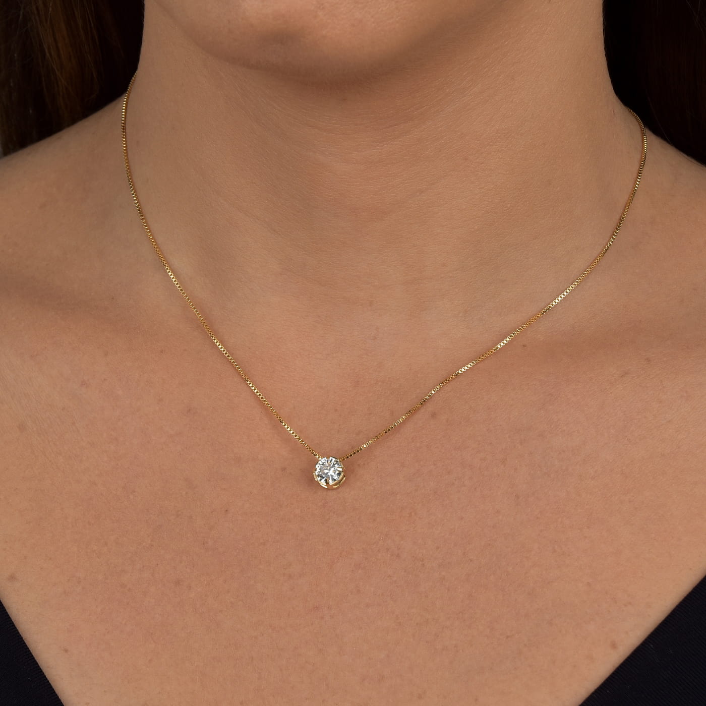 Colar Ponto de Luz Cristal 40cm Folheado a Ouro 18K - Elegância Minimalista