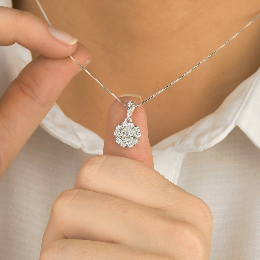 Gargantilha Trevo de Prata 925 – Inspiração Van Cleef