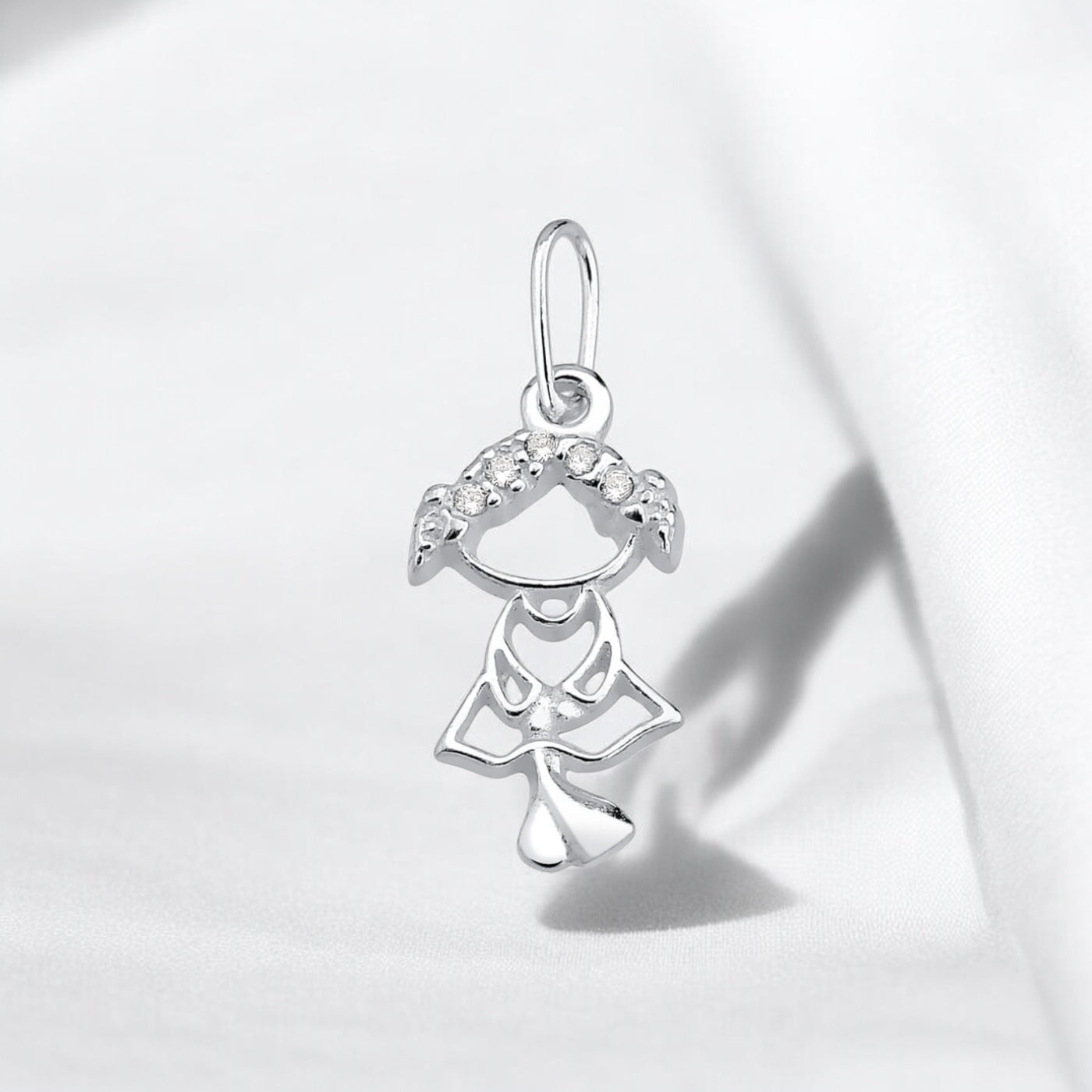 Pingente Menina Cravejado com Micro Zircônia – Prata 925
