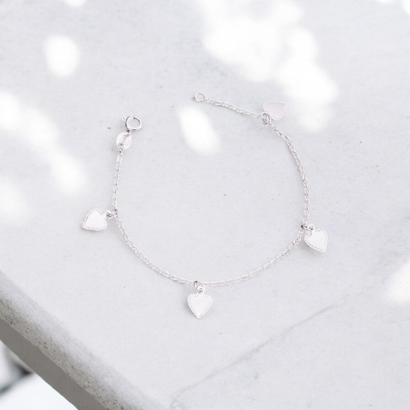 Pulseira Amorzinho com Pingentes de Coração – Prata 925 | 16cm + Extensor