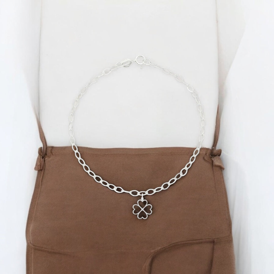 Pulseira Feminina Elo Oval Pingente Trevo 4 Folhas Prata 925