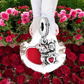 Berloque Mickey e Minnie com Coração Vermelho em Prata 925