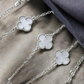 Pulseira Trevo Madrepérola Prata 925 Delicada e Sofisticada