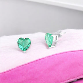 Brinco Clássico com Zircônia Coração Esmeralda 10x10mm Prata 925