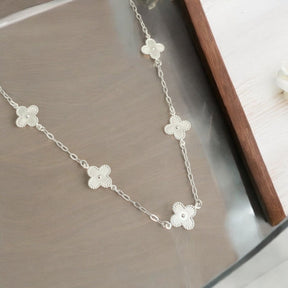 Gargantilha 5 Trevos Detalhados em Prata 925 40+5cm Delicada e Sofisticada