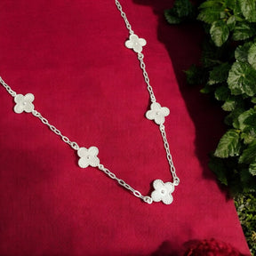 Gargantilha 5 Trevos Detalhados em Prata 925 40+5cm Delicada e Sofisticada
