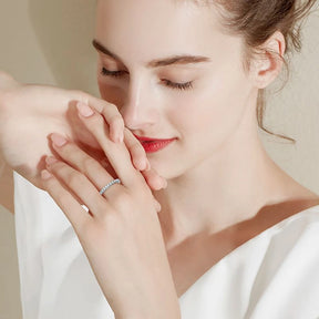Anel de Prata 925 com Moissanite Eternal Grace | Atelier Moissan

