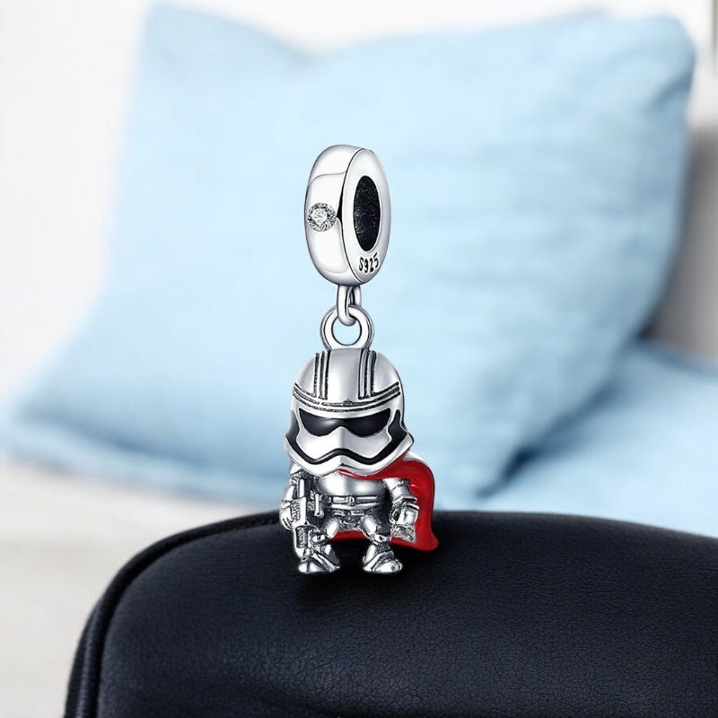 Berloque Stormtrooper com Detalhes Esmaltados em Prata 925