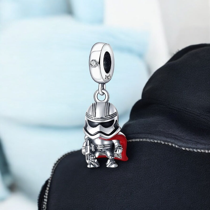 Berloque Stormtrooper com Detalhes Esmaltados em Prata 925
