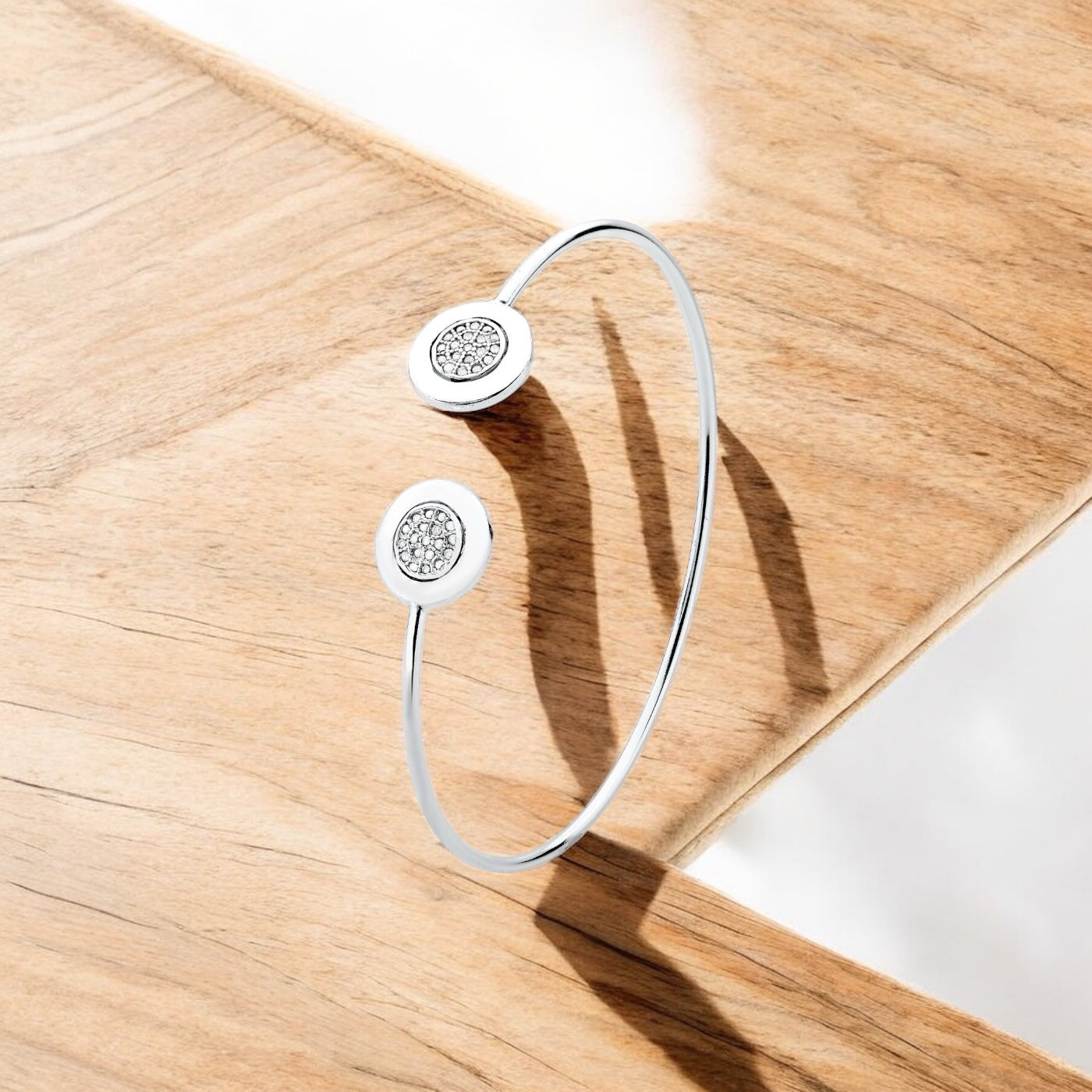 Bracelete Minimalista Cravejado em Prata 925 com Micro Zircônias