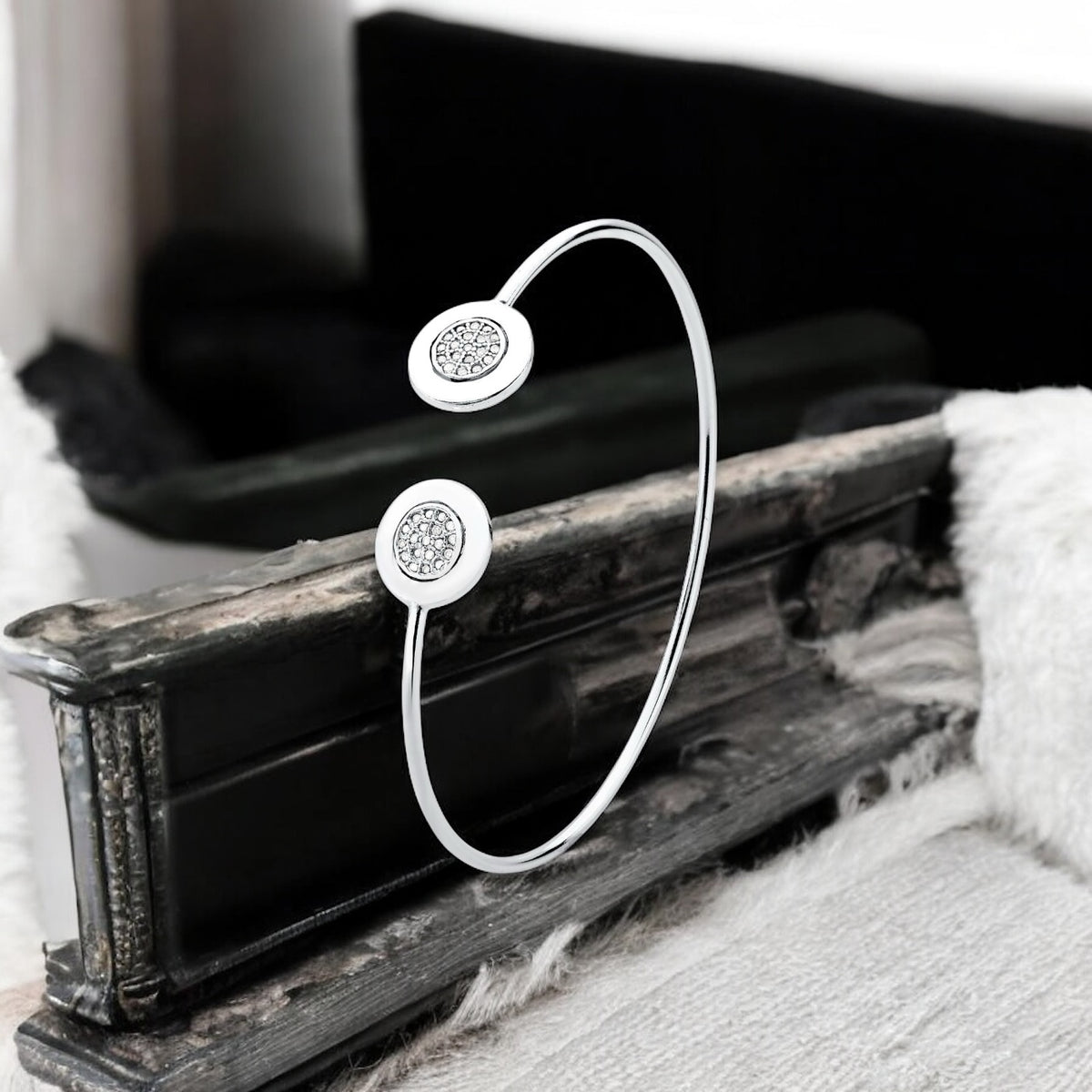 Bracelete Minimalista Cravejado em Prata 925 com Micro Zircônias