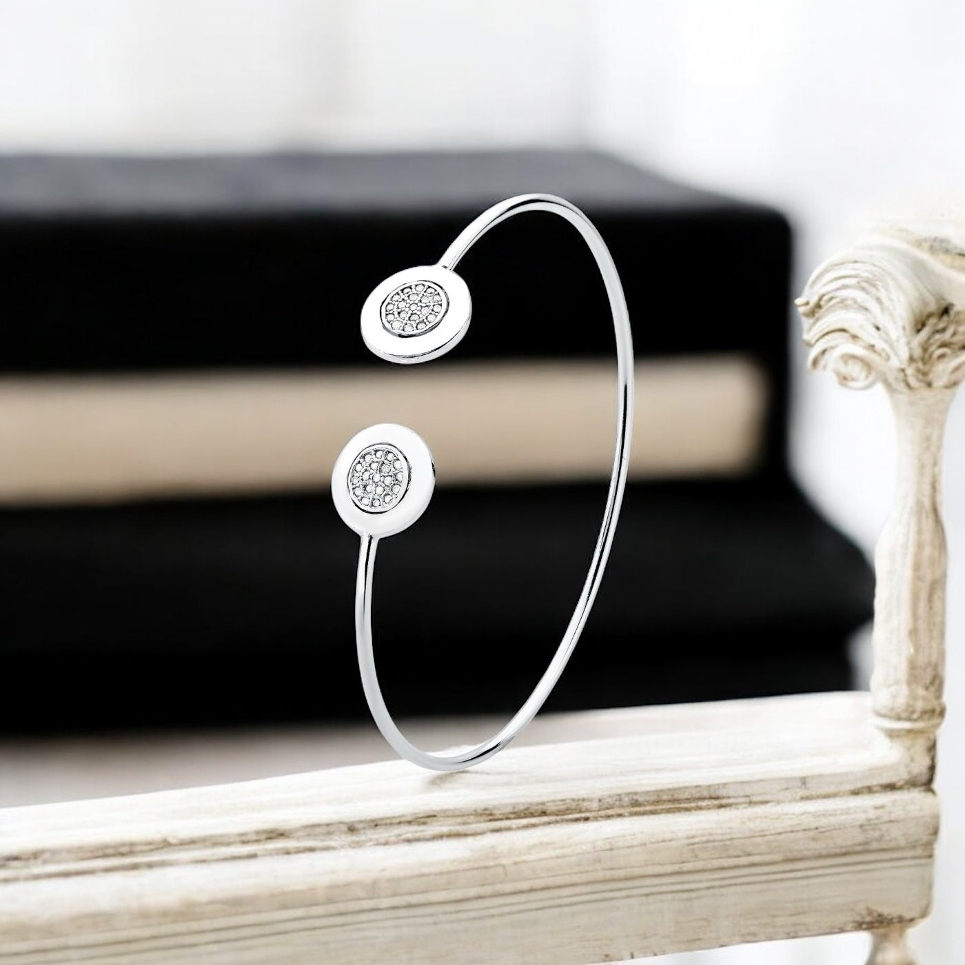 Bracelete Minimalista Cravejado em Prata 925 com Micro Zircônias