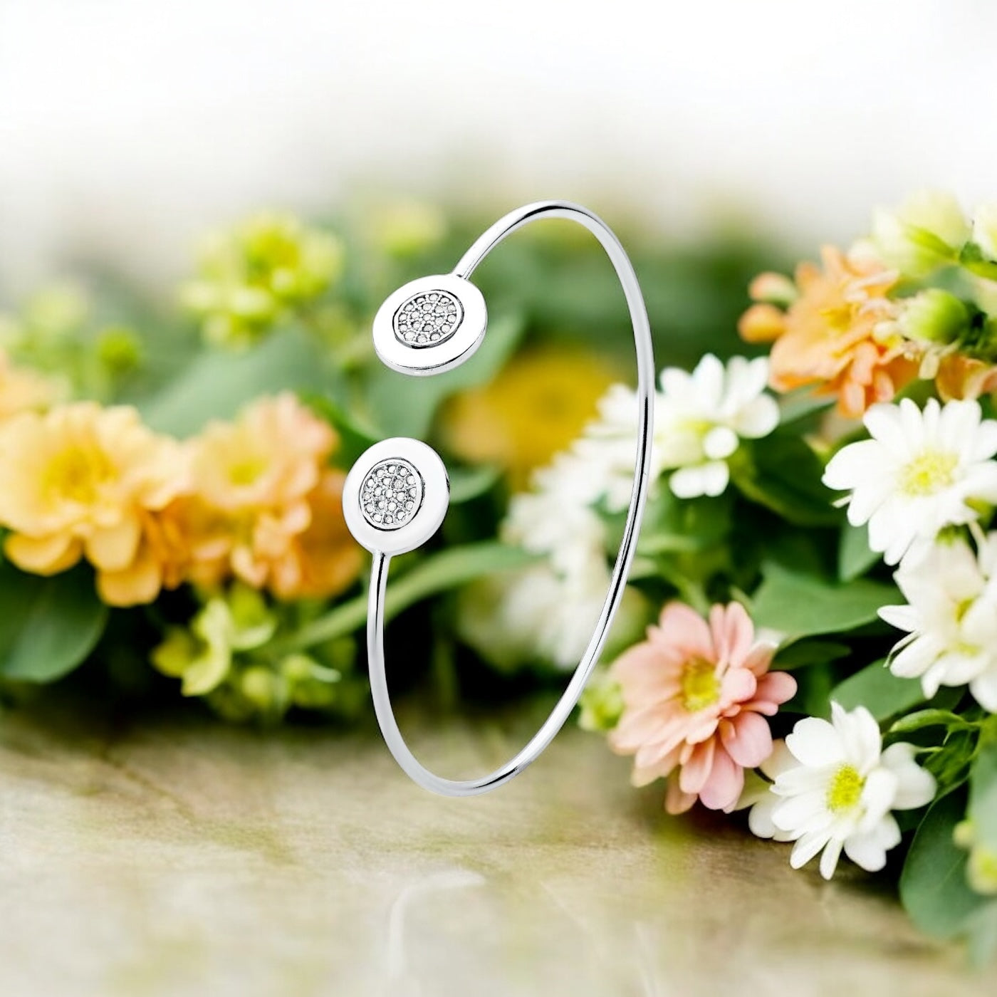 Bracelete Minimalista Cravejado em Prata 925 com Micro Zircônias