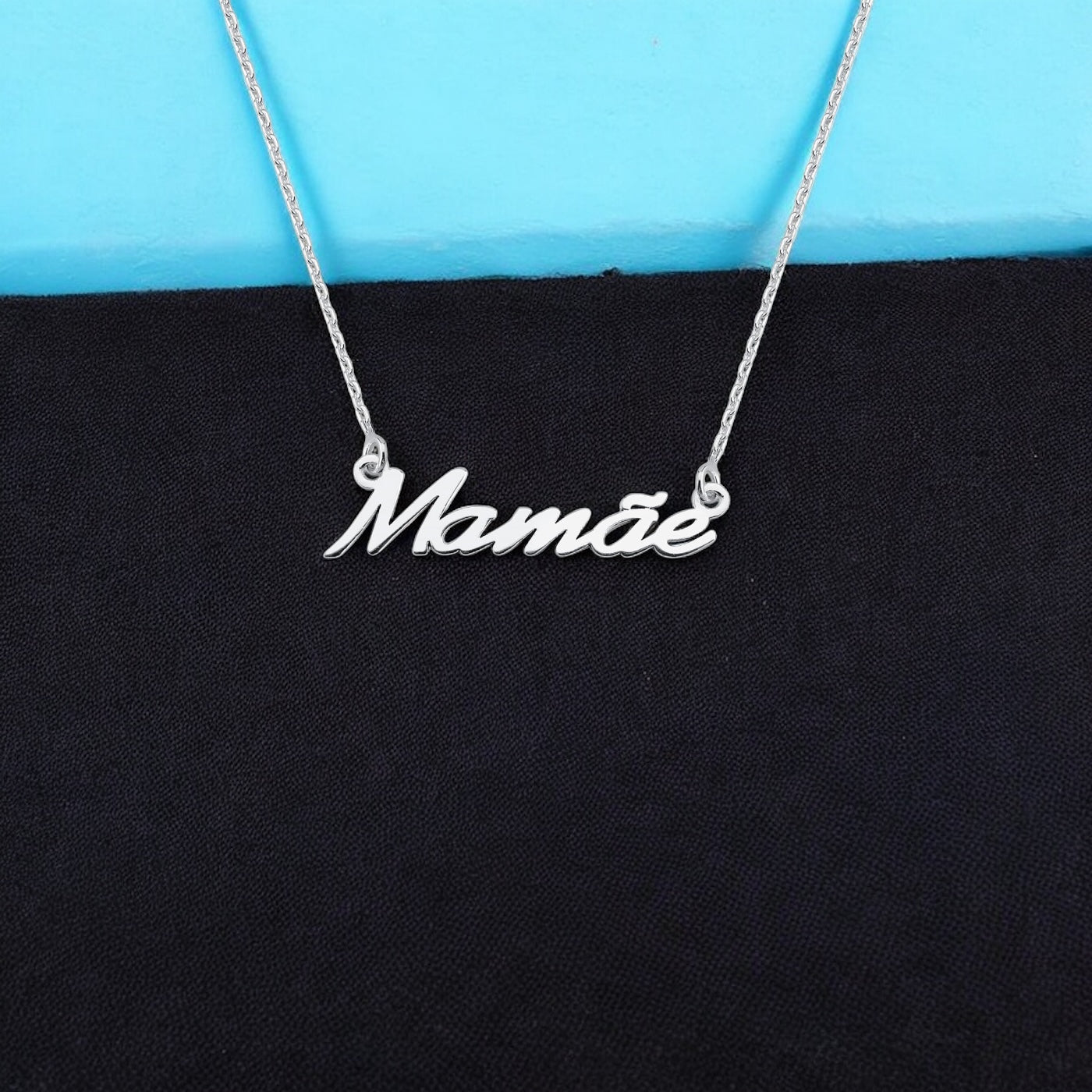 Colar Palavra Mamãe em Prata 925 com Resina Preta – 42cm + Extensor