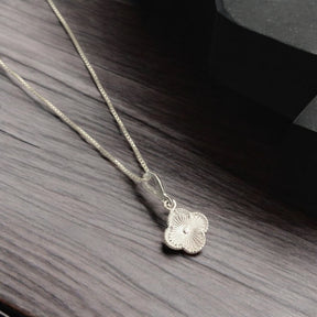Colar 1 Trevo Detalhado Prata 925 45cm Elegante e Sofisticado