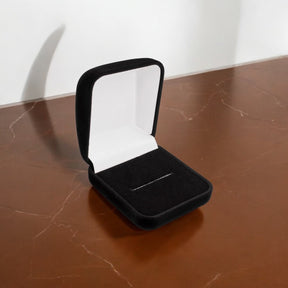 Estojo de Veludo Preto para Anel Corte H – Luxo e Sofisticação Atelier Moissan