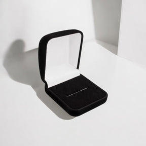 Estojo de Veludo Preto para Anel Corte H – Luxo e Sofisticação Atelier Moissan
