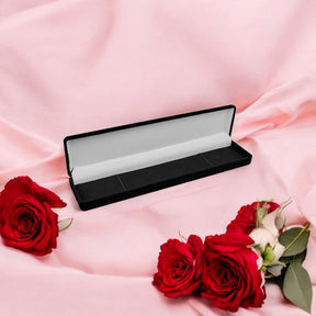 Estojo de Veludo Preto para Pulseira com Elástico – 21,5cm Luxo Atelier Moissan