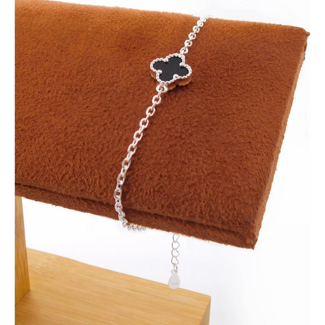Pulseira Prata 925 Mini Trevo Ônix Delicada e Sofisticada